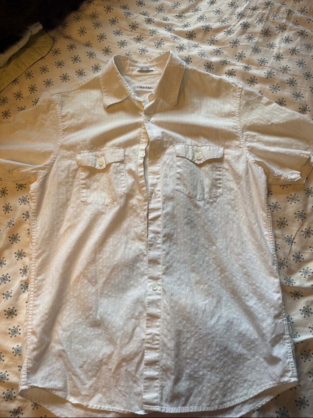 Calvin Klein White Short Sleeve Button-Down with Chest Pockets. Men small
